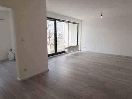 Erstbezug nach Modernisierung: Hochwertige 3-Zimmer-Wohnung mit Aufzug, Loggia und Stellplatz!