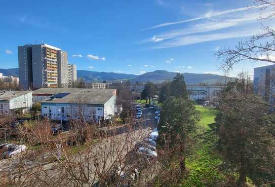 gepflegte und möblierte 2-Zimmerwohnung in Freiburg Weingarten