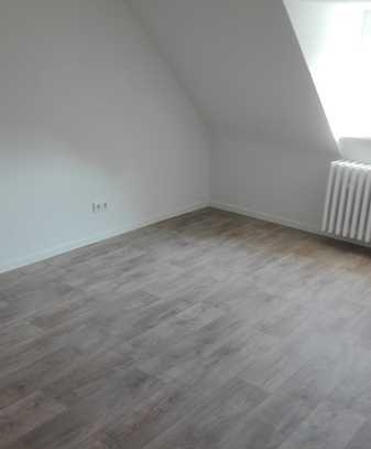 Helle 2-Zimmer-Wohnung mit Balkon in Duisburg-Neudorf