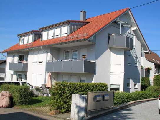 Attraktive 3-Raum-Wohnung mit EBK und Balkon in Reutlingen-Rommelsbach