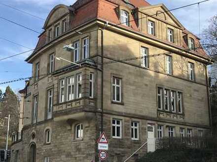 Möblierte 5 Zimmer-Penthouse-Wohnung über 2 Etagen in Höhenlage mit traumhaftem Ausblick