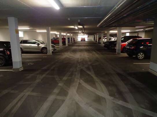 Exklusiver Tiefgaragenstellplatz