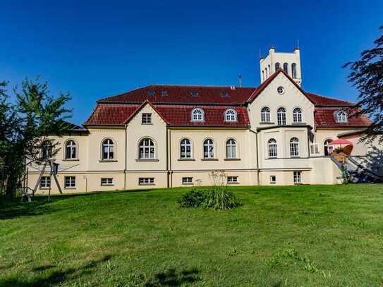 Ein architektonisches Meisterwerk für Liebhaber und Investoren mit Herz, in Wendfeld