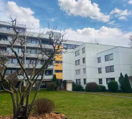 Schicke 3-Zi.-Wohnung mit Balkon zum begrünten Innenhof