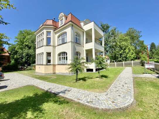 Moderne 4-Zimmer Wohnung in Gründerzeit-Villa mit großem Balkon