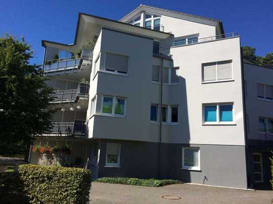 Hochwertige helle Wohnung mit zwei Zimmern und Balkon in zentraler Lage in Attendorn