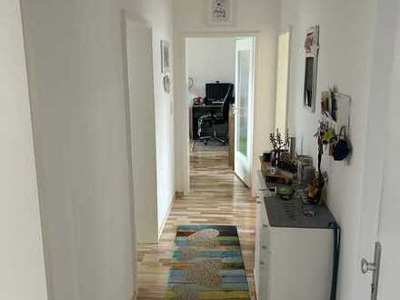 Attraktive 3-Zimmer-Wohnung mit Balkon in Tegernheim