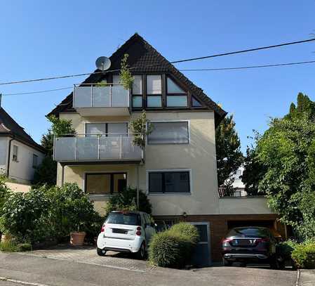 Schöne und gepflegte Hochparterre-Wohnung mit südlicher Terrasse – Ab sofort bezugsbereit!