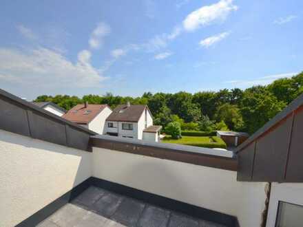 Geschmackvolle 3,5-Raum-DG-Wohnung mit Balkon und EBK in Ludwigsburg