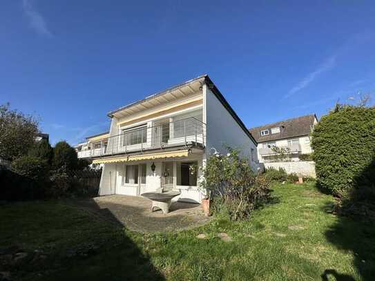 Extravagantes Einfamilienhaus mit Splitlevel Architektur in Alfter Oedekoven