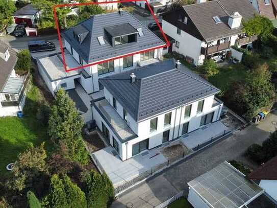 Neubau in Fertigstellung, Zentrale 3-ZKB-Dachgeschoßwohnung mit kleiner Terrasse im 2. OG