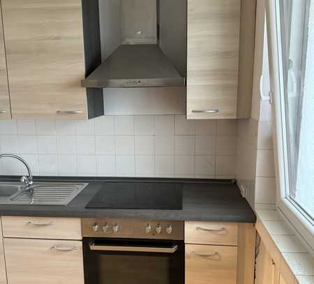 Erstbezug nach Sanierung mit Einbauküche und Balkon: attraktive 1-Zimmer-Wohnung in Hameln