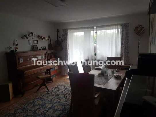 Tauschwohnung: Großzügige 2-Zimmer Wohnung mit Balkon und Garten