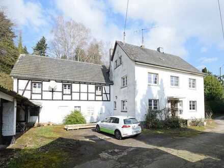 Leerstehendes, sanierungsbedürtiges Einfamilienhaus in ländlicher Lage von Lohmar