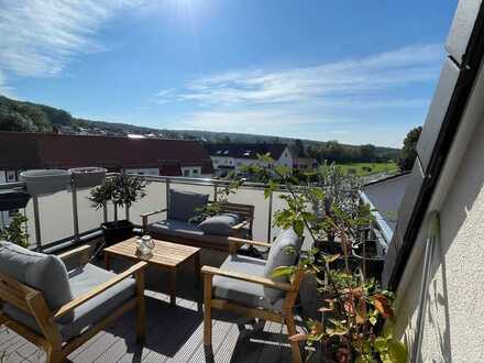 DG-Penthouse-Wohnung mit 3,5 Z. und Loggia im Grünen