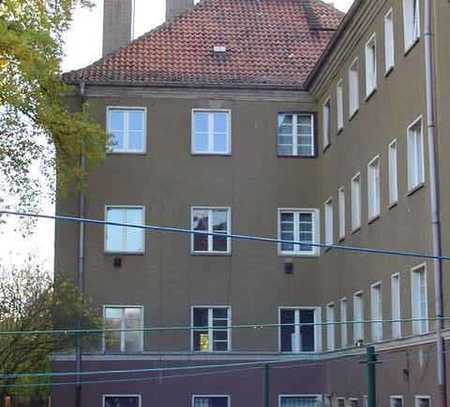 Charmantes Bürogebäude in ruhiger Gegend