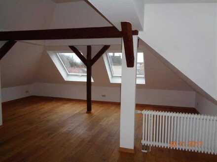 Stadtnahe Dachgeschosswohnung mit Sonnenbalkon