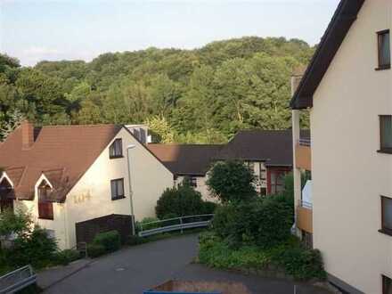 Großzügige und helle 3 Zi.-Whg. mit großem Sonnenbalkon in Leverkusen-Lützenkirchen