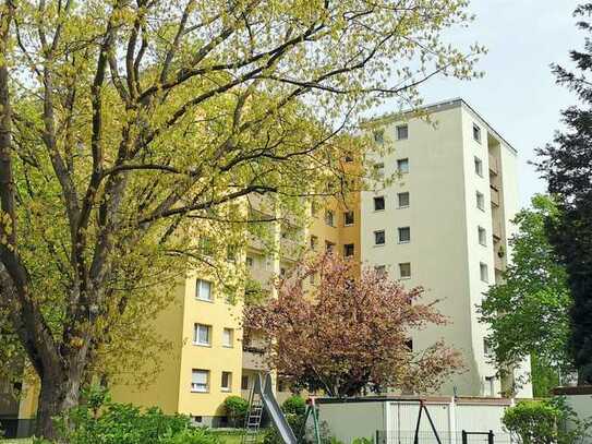 Helle 3-Zimmer Wohnung in Maintal-Dörnigheim mit Balkon und Garage