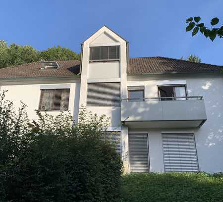 Zentrumsnahe DG-Wohnung mit Balkon in Tübingen