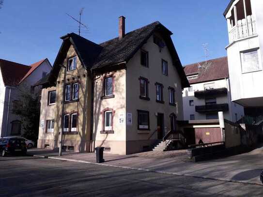 Ein wunderschönes Büro zu vermieten ideal für Steuerberater, Rechtsanwälte, Fotografen, etc.