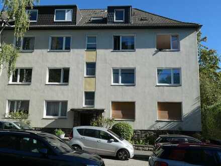 Modernisierte 5-Raum-Wohnung mit Balkon in Essen