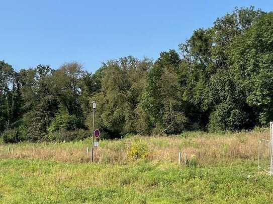 Baugrundstück in ruhiger Lage für Doppelhaus oder Mehrfamilienhaus