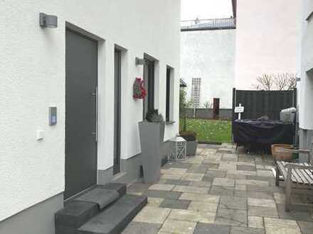 * EIGENES TRAUM-HAUS! INDIVIDUELLE 76 m² AUF 2 ETAGEN/TOP Saniert !