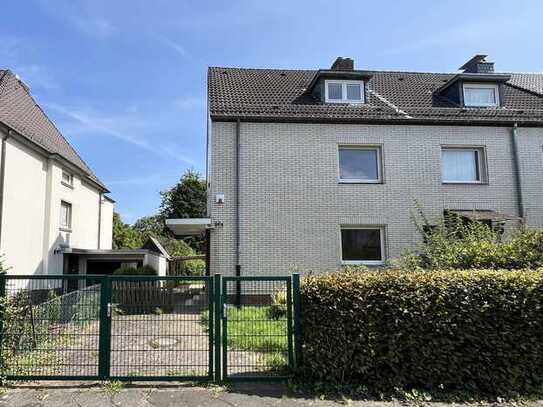 Zweifamilienhaus mit großem Garten in Düsseldorf-Lohausen