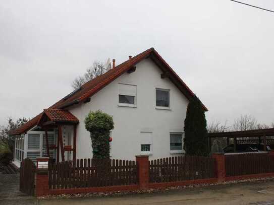 Klassisches Einfamilienhaus zum sofortigen Bezug mit Weitblick am Ortsrand von Blumberg