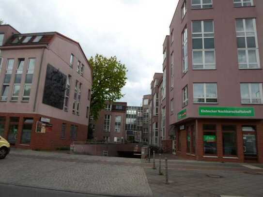* Tiefgaragenplatz (Doppelparker bis 1,50 m PKW-Höhe) Einbecker Straße in Lichtenberg *