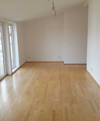 Helle 5 Zimmer - Maisonette - Wohnung in 2 Fam. Haus