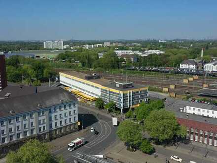 PRODUKTIONSHALLE MIT BÜRO UND LAGER