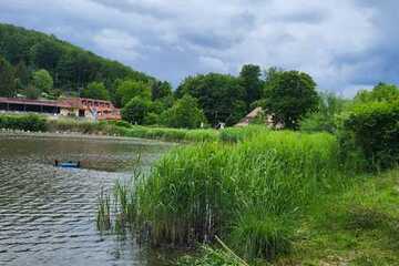 Kuschelige 2-Zi Wohnung direkt am See. 6