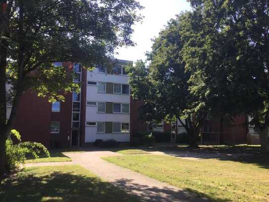 Ihr neues Zuhause in Glinde! Schicke, frisch renovierte 4-Zimmer-Wohnung mit Balkon!