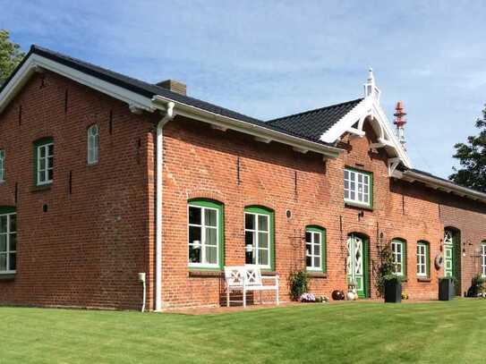 Liebevoll gepflegtes Einfamilienhaus mit vielen Extras Nähe St. Peter-Ording