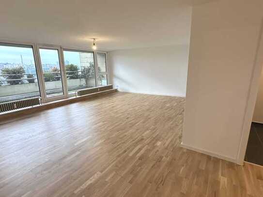 Moderne 3,5-Zimmer-Wohnung mit zwei Balkonen und TG-Stellplatz!