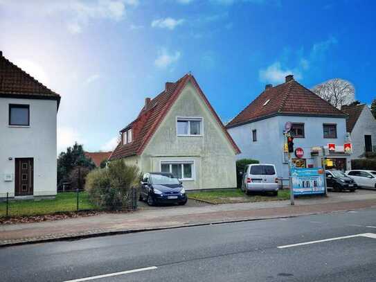 ! Freistehendes Einfamilienhaus mit Garten in Bremen Osterholz zu verkaufen !