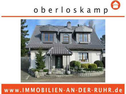 Freistehendes Einfamilienhaus mit herrlichem Grünblick direkt am Naturschutzgebiet Rumbachtal