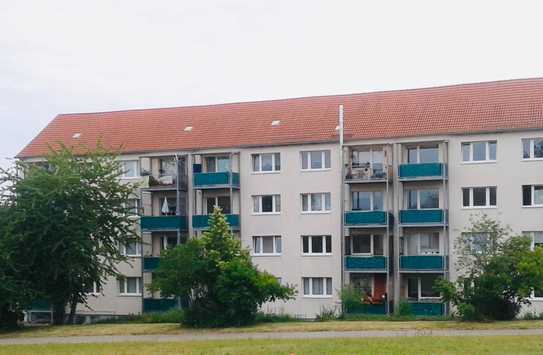 renovierte 3 Zi.-Wohnung mit Balkon, in gepflegter Anlage!