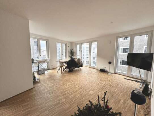 Moderne 4 Zimmer Wohnung mit Loggia und TG im Ulmer Zentrum!