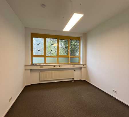 GERMERING-Zentrum-Eigenständiges Betriebsgrundstück mit Produktionshalle-Lager & Büro