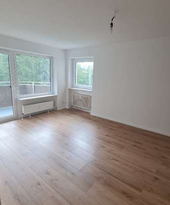 Schöne 3 Zimmer Wohnung mit Blick ins Grüne