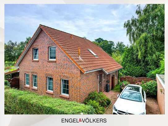 Ihr neues Zuhause wartet - Vielseitiges Friesenhaus in ruhiger Siedlungslage!