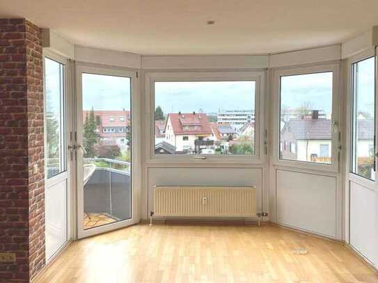3,5 Zimmer- Maisonette mit Balkon und Tiefgaragenplatz in ruhiger Lage