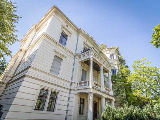 NEW *Paul & Partner* FOR YOUR HOUSING-CONTRACT! HISTORIC OLD APARTMENT IN WIESBADEN SONNENBERG!