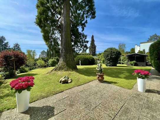 Tolles Familiendomizil! Bungalow in Georgenborn auf großem Süd-Grundstück mit wunderschönem Garten