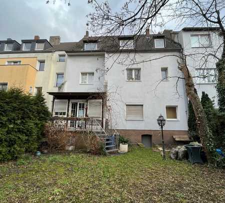 *** tolles MFH , 3 Wohneinheiten, Maisonette, großer Garten, Partykeller ***