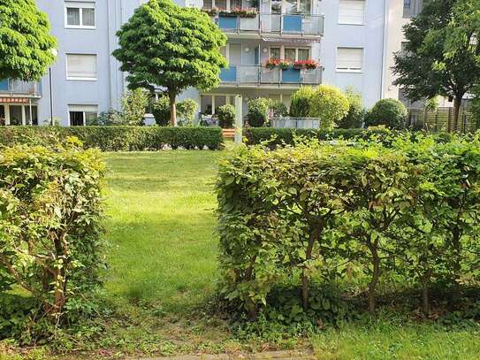 Attraktive 3 ZKB Wohnung mit idyllischem Garten in der Südvorstadt von Leipzig!