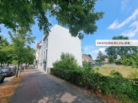 IMMOBERLIN.DE - Perfektes Baugrundstück für ein Wohn- & Geschäftshaus in Toplage